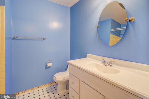 59 Sayre Dr, Princeton NJ  08540-5825 exterior