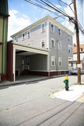 12 Pequot St, Providence, RI 02903-1608