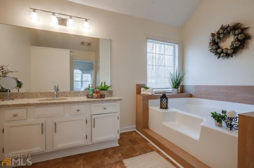 35 Lakeview, Stockbridge GA  30281-1458 exterior