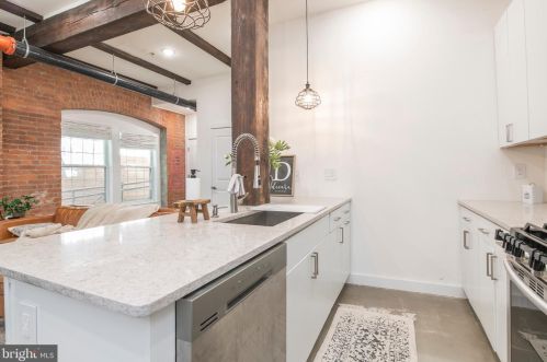 1508 Mascher St, Philadelphia PA  19122-3995 exterior