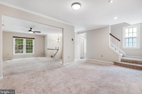 7218 Gentian Ct, Springfield VA  22152-3847 exterior