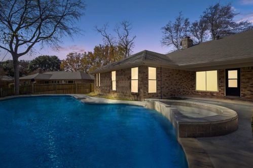 7000 Tumbling Trail Ct, Fort Worth TX  76116 exterior