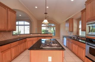5026 Weatherstone Cir, Sugar Land TX  77479-4279 exterior