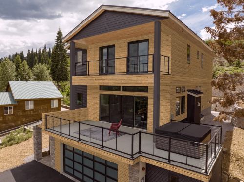 14276 Ski Slope Way, Truckee CA  96161-6605 exterior