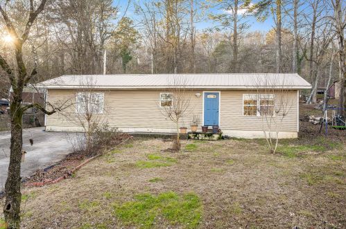 1821 Swanson Dr, Dalton, GA 30720-2641