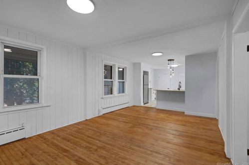 11 Frederick St, Killingly CT  06239-2709 exterior