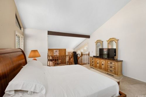 3 Descanso, Irvine CA  92620-1843 exterior