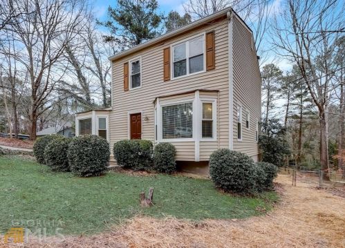 1890 Westminister Ln, Conyers GA  30012-0029 exterior
