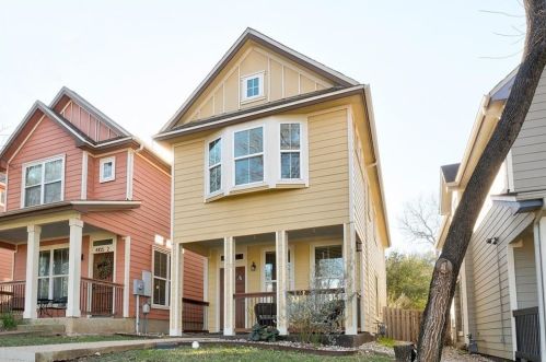 4105 12th St, Austin, TX 78721-1959