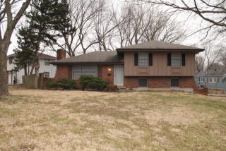 6601 134th St, Grandview, MO 64030-3233