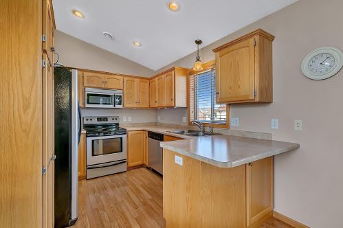 506 Ellie Ct, Saint Joseph, MN 56374-4594