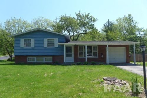 4630 Rosemead Dr, Peoria, IL 61614-5752