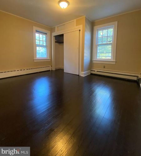 342 Hillcrest Ave, Trenton NJ  08618-2510 exterior