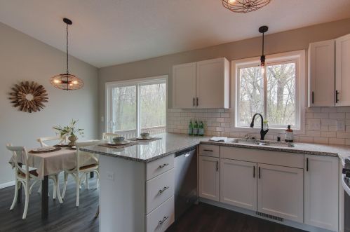 1821 103rd Ave, Minneapolis MN  55433-4745 exterior