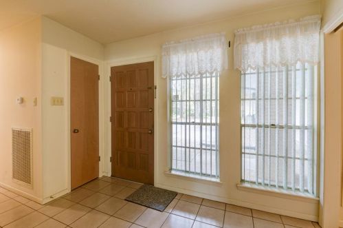 46 Ivy Ct, Conroe TX  77304-1205 exterior