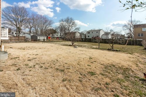 7337 Hooes Rd, Springfield VA  22150-4408 exterior