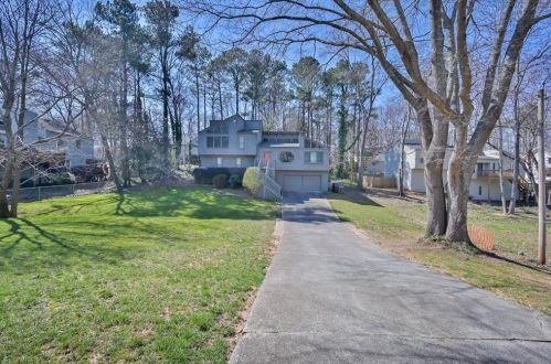 3521 Parkview Dr, Marietta, GA 30062-4132