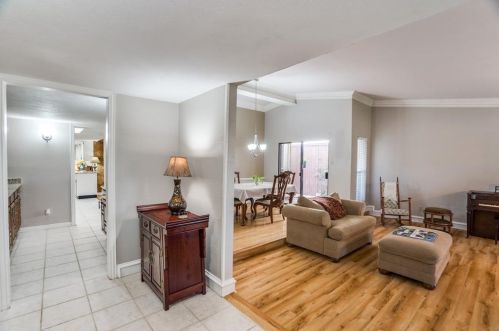 2049 Christie Ln, Carrollton, TX 75007-3509