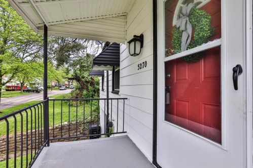 5270 Charloe St, Cincinnati OH  45227-1034 exterior