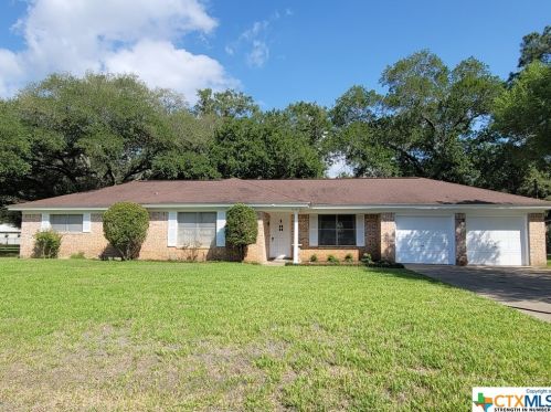 408 Perth St, Victoria, TX 77904-2850