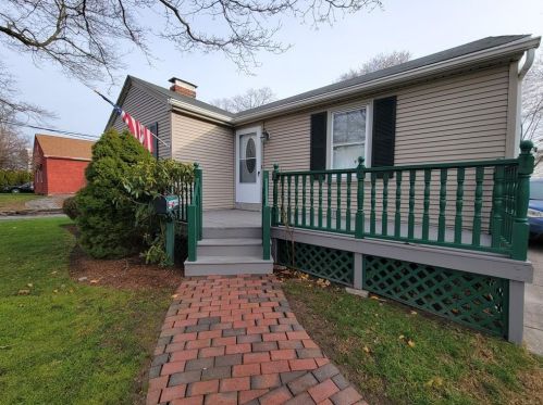 11 Long St, Providence, RI 02919-5140