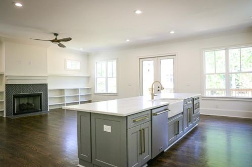 425 Harold Ave, Atlanta GA  30307-1739 exterior