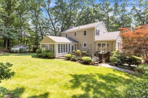 66 Murray St, Norwalk, CT 06851-3320