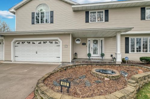 412 Bucher Ave, Saint Paul MN  55126-4661 exterior