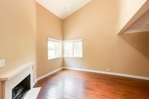 2411 Chevy Chase Dr, Glendale CA  91206-4525 exterior