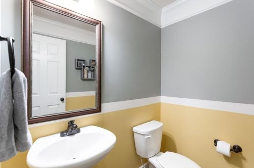 3261 Ferncliff Ln, Atlanta GA  30324-2569 exterior