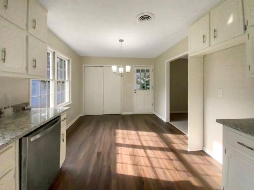 548 Knollwood Dr, Stockbridge GA  30281-2018 exterior