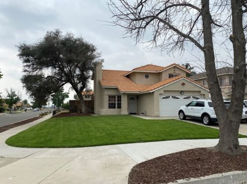 1563 Columbia St, Redlands, CA 92374-2132
