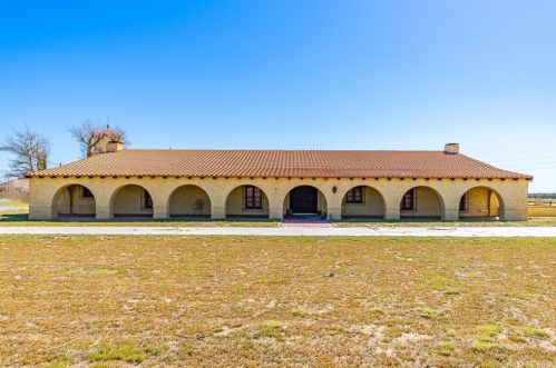 48052 110th St, Lancaster, CA 93536-9310