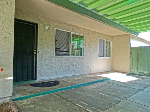 690 Gannet Ct, Merced, CA 95341-6852
