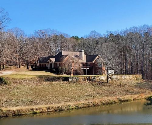 398 Stringer Rd, Holly Springs, GA 30115-4693