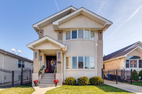 3933 Natchez Ave, Chicago, IL 60634-2418