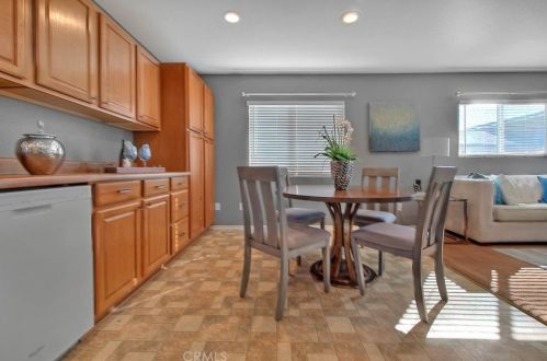 8582 Running Gait Ln, Riverside CA  92509-5106 exterior