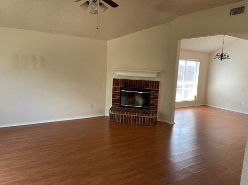 8053 Cannonwood Dr, Fort Worth TX  76137-6024 exterior