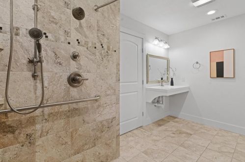 6608 Betty Cook Dr, Austin TX  78723-3313 exterior