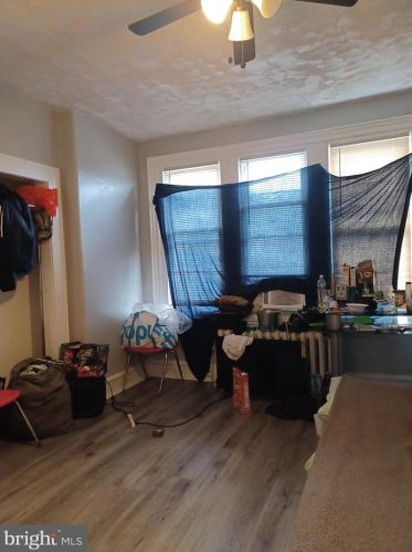 4810 11 St, Philadelphia PA 19112-0013 exterior