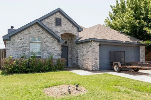 1144 Trinidad Dr, Fort Worth TX  76140-5769 exterior