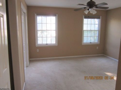 92 Quartz Ln, Paterson NJ  07501-3348 exterior