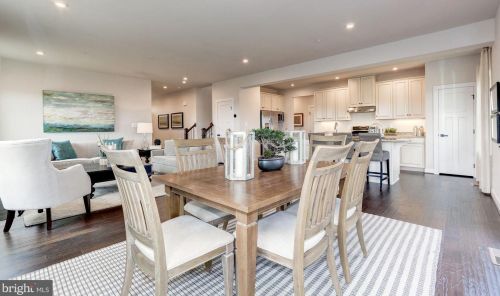 31 Winifred Dr, Hanover PA 17331-9714 exterior