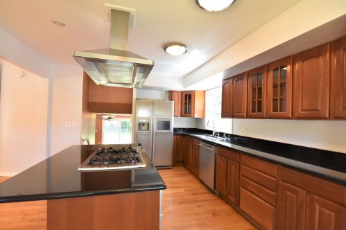 1702 Waterman Ave, Arlington Hts IL  60004-4214 exterior