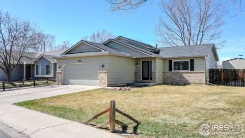 2466 Sunstone Dr, Fort Collins, CO 80525-3581