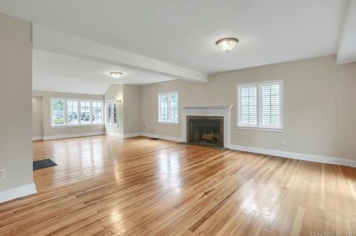 5 Hazel St, Norwalk CT  06851-3016 exterior