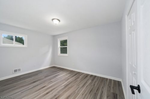 66 Lawrence Dr, Hackettstown NJ  07840-2526 exterior