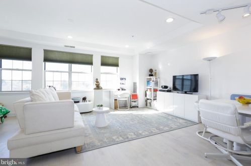 2313 Windrow Dr, Princeton NJ  08540-5020 exterior