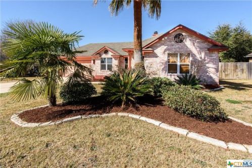 159 Tanglewood Dr, Seguin TX  78155-7260 exterior