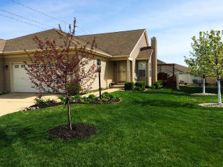 2104 Stonebrooke Ct, Urbana, IL 61802-2172